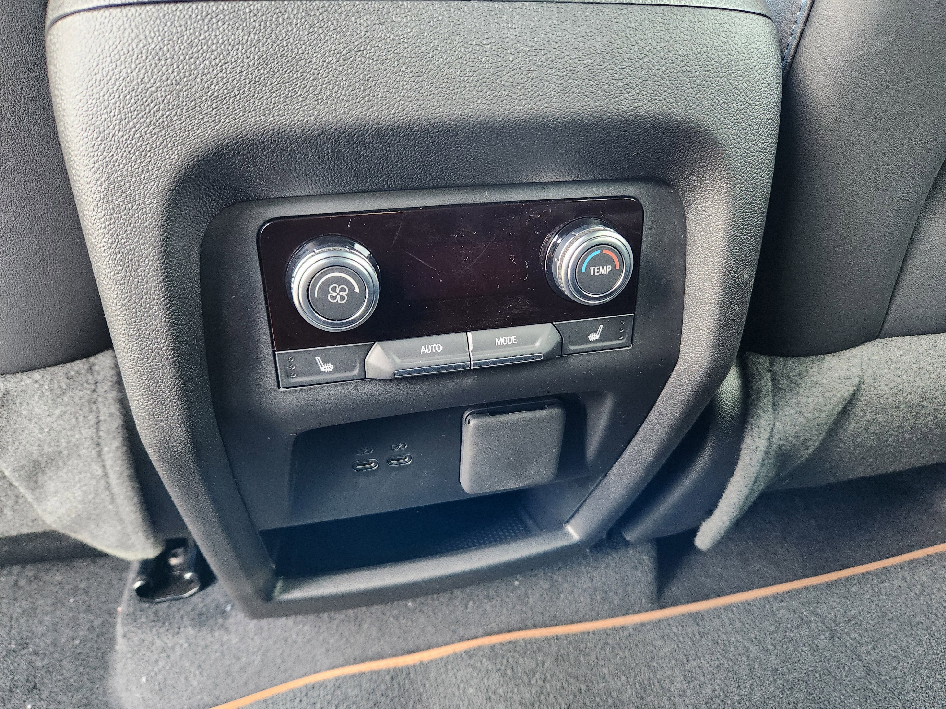 New 2026 GMC Acadia AT4 w/ Luxury Package image 19