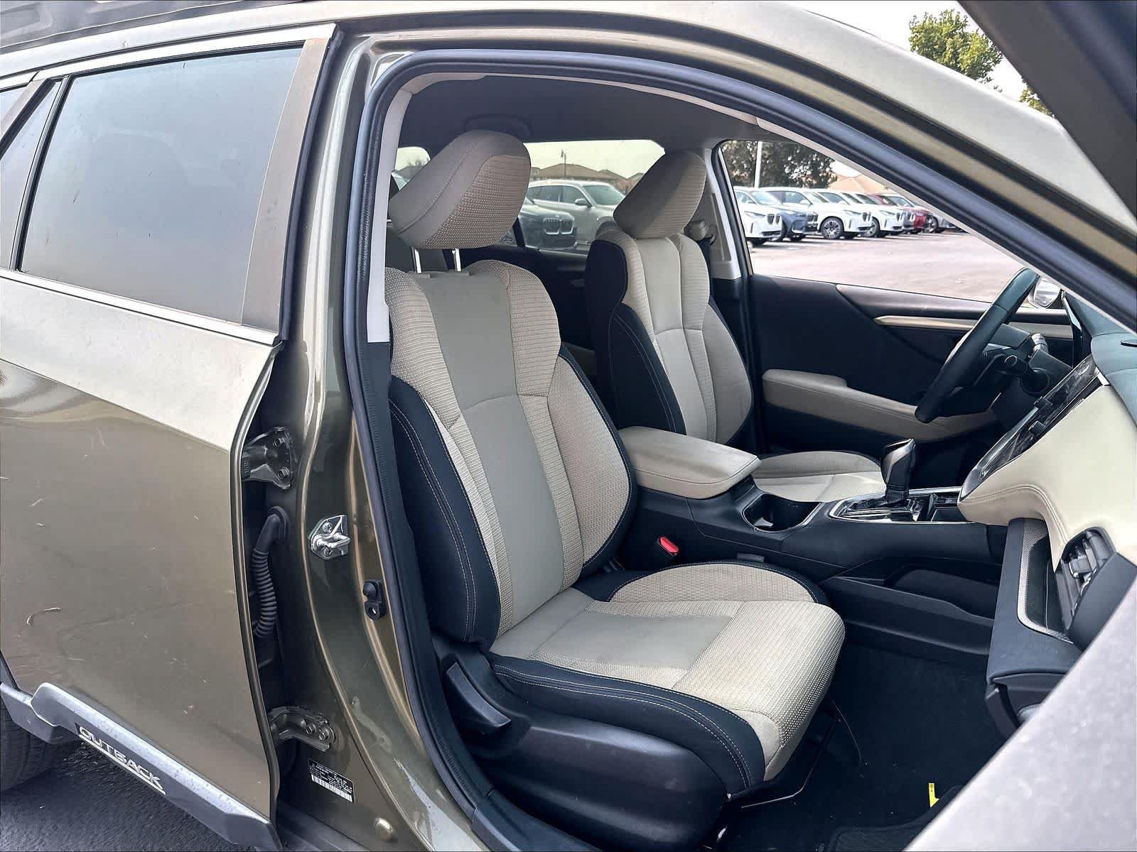 Used 2021 Subaru Outback Premium AWD/4WD image 29
