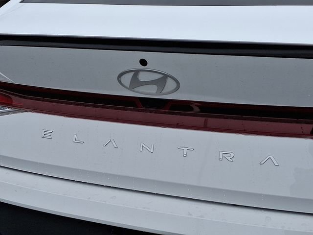 New 2026 Hyundai Elantra Sport image 11
