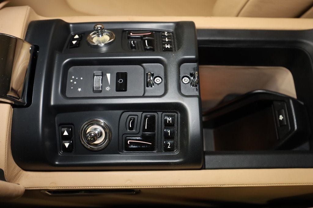 Used 2010 Rolls-Royce Phantom Coupe RWD image 35