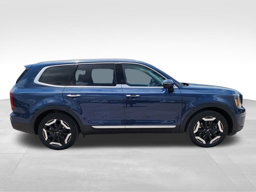 Used 2025 Kia Telluride S AWD/4WD image 10