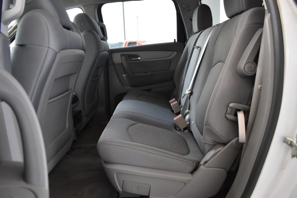 Used 2017 Chevrolet Traverse LS FWD image 14