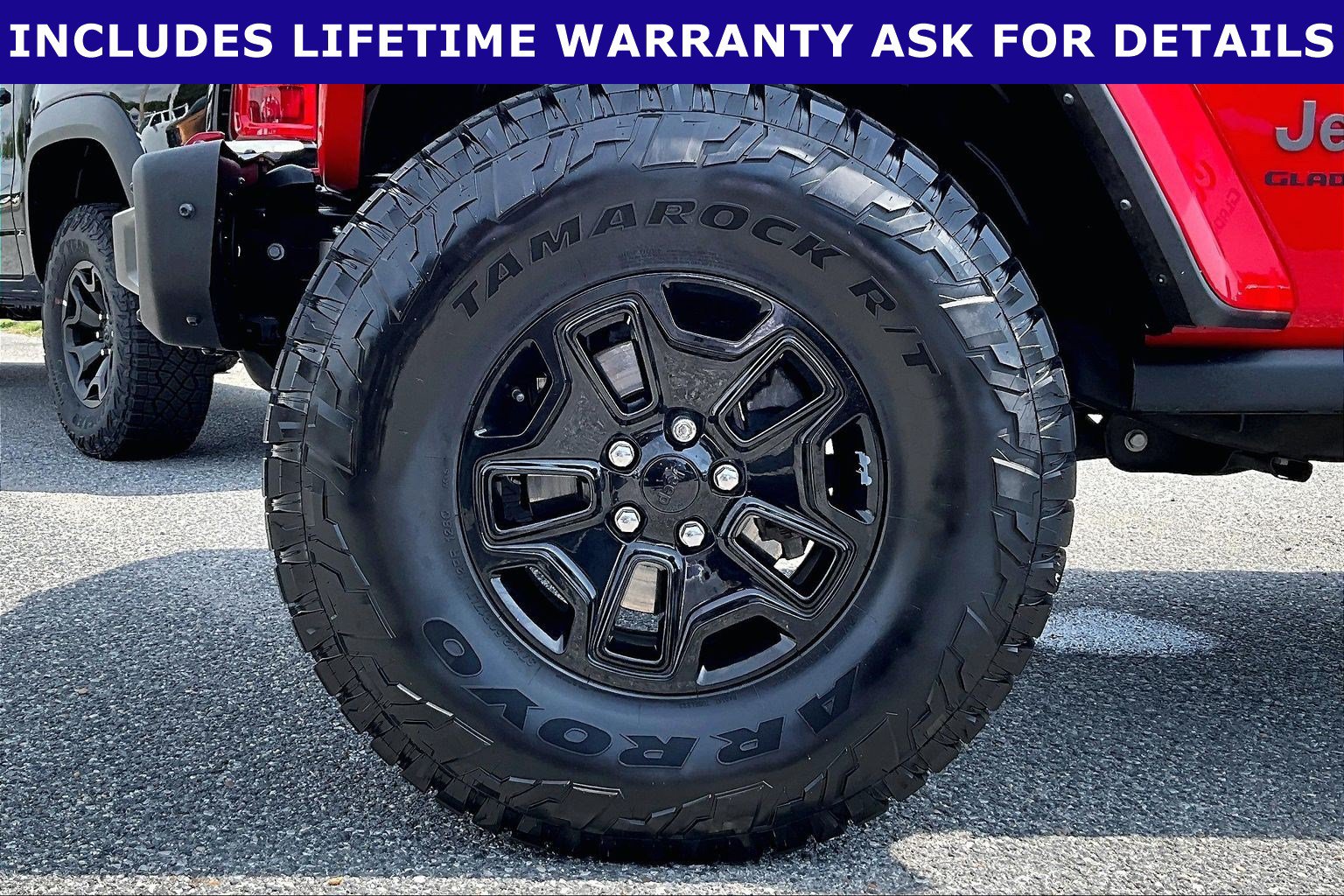Used 2022 Jeep Gladiator Rubicon w/ LED Lighting Group AWD/4WD image 8