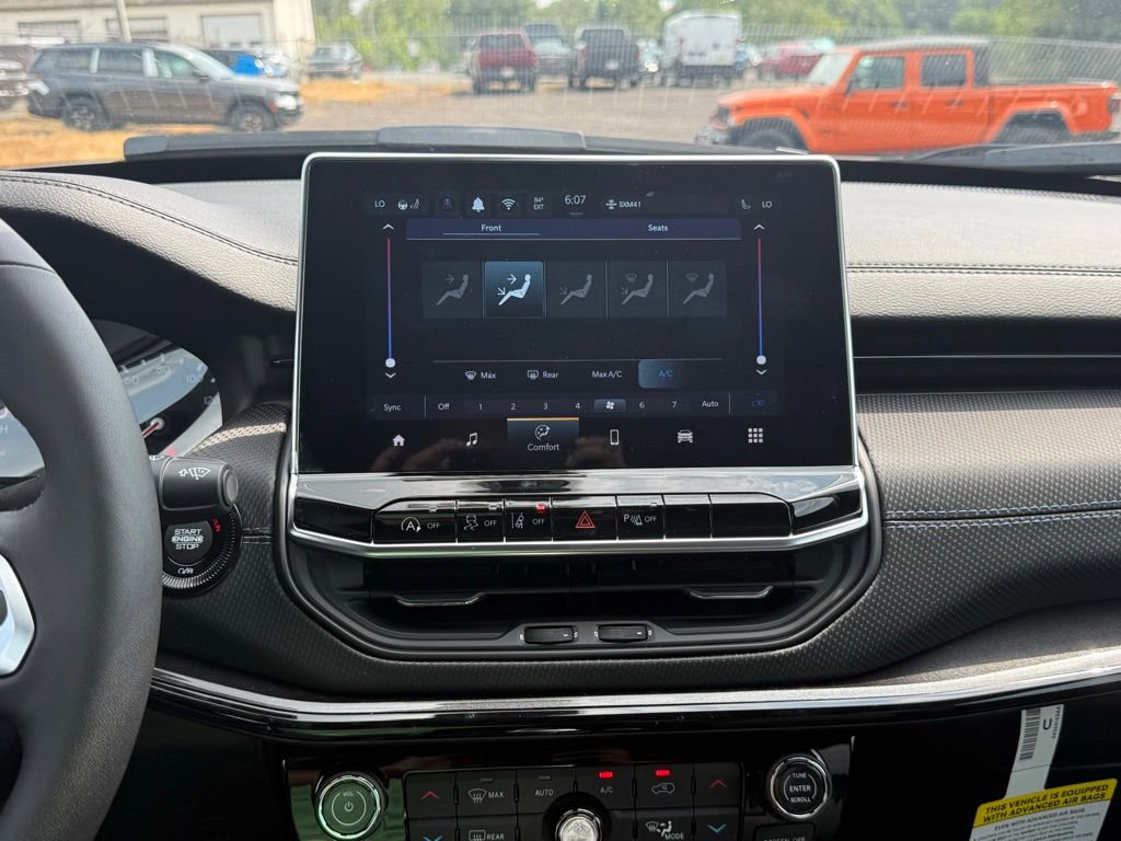 New 2025 Jeep Compass Limited w/ Sun & Sound Group image 30