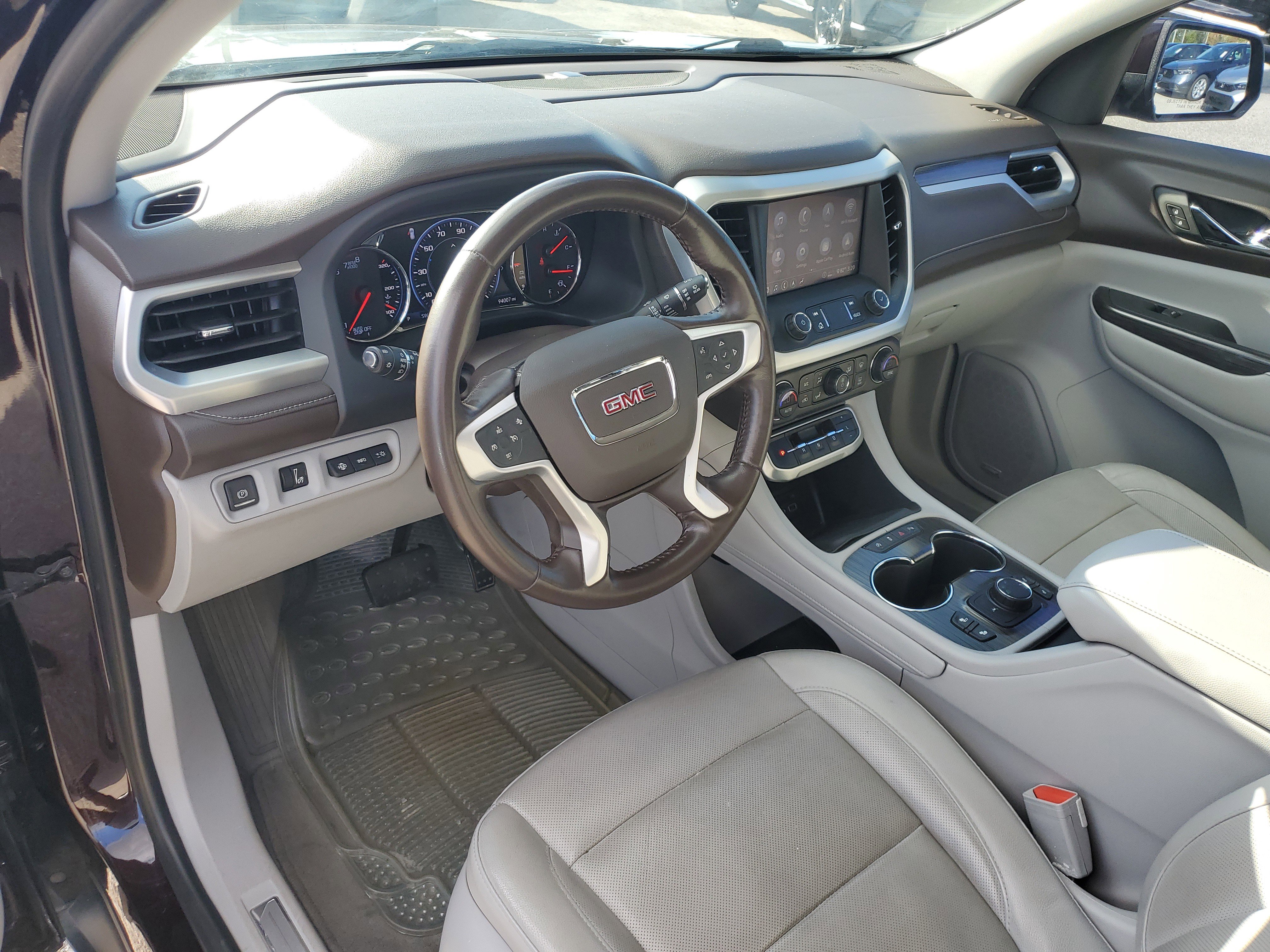 Used 2020 GMC Acadia SLT w/ Driver Alert Package II image 28