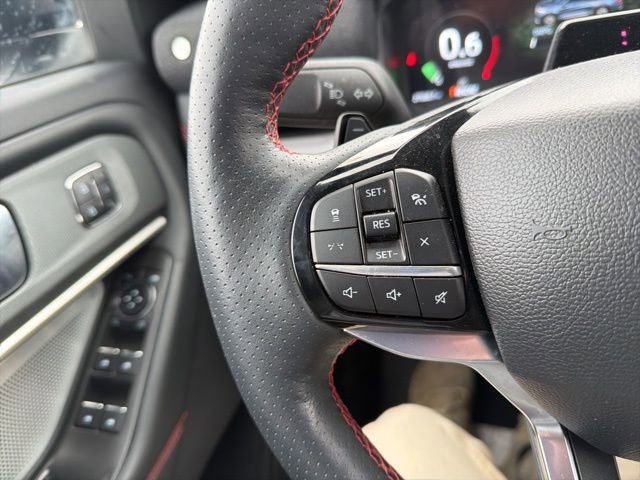 Used 2025 Ford Explorer ST image 43