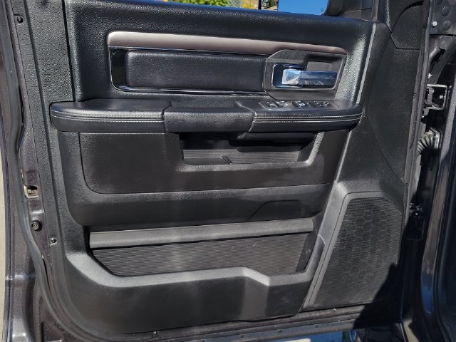 Used 2018 RAM 3500 Laramie w/ Sport Appearance Group AWD/4WD image 7