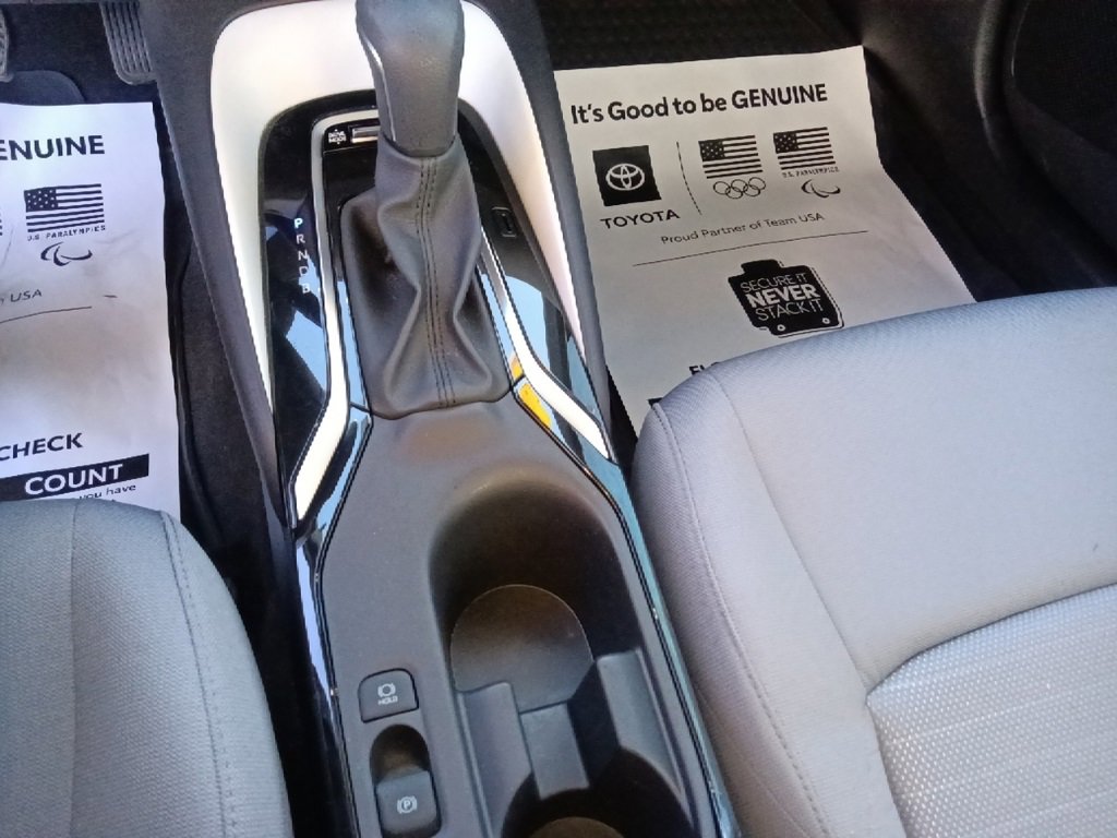 Used 2025 Toyota Corolla SE image 24