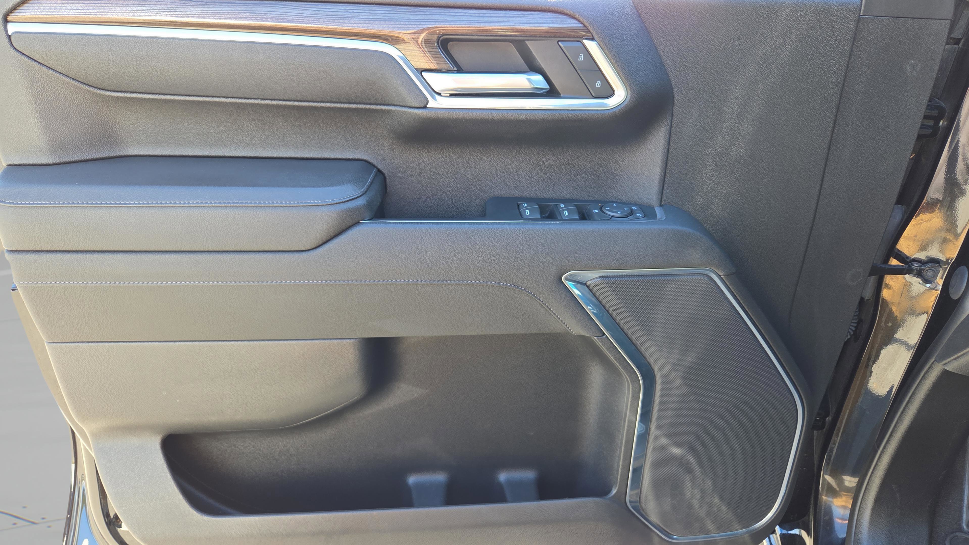 Used 2023 Chevrolet Silverado 1500 LT image 28