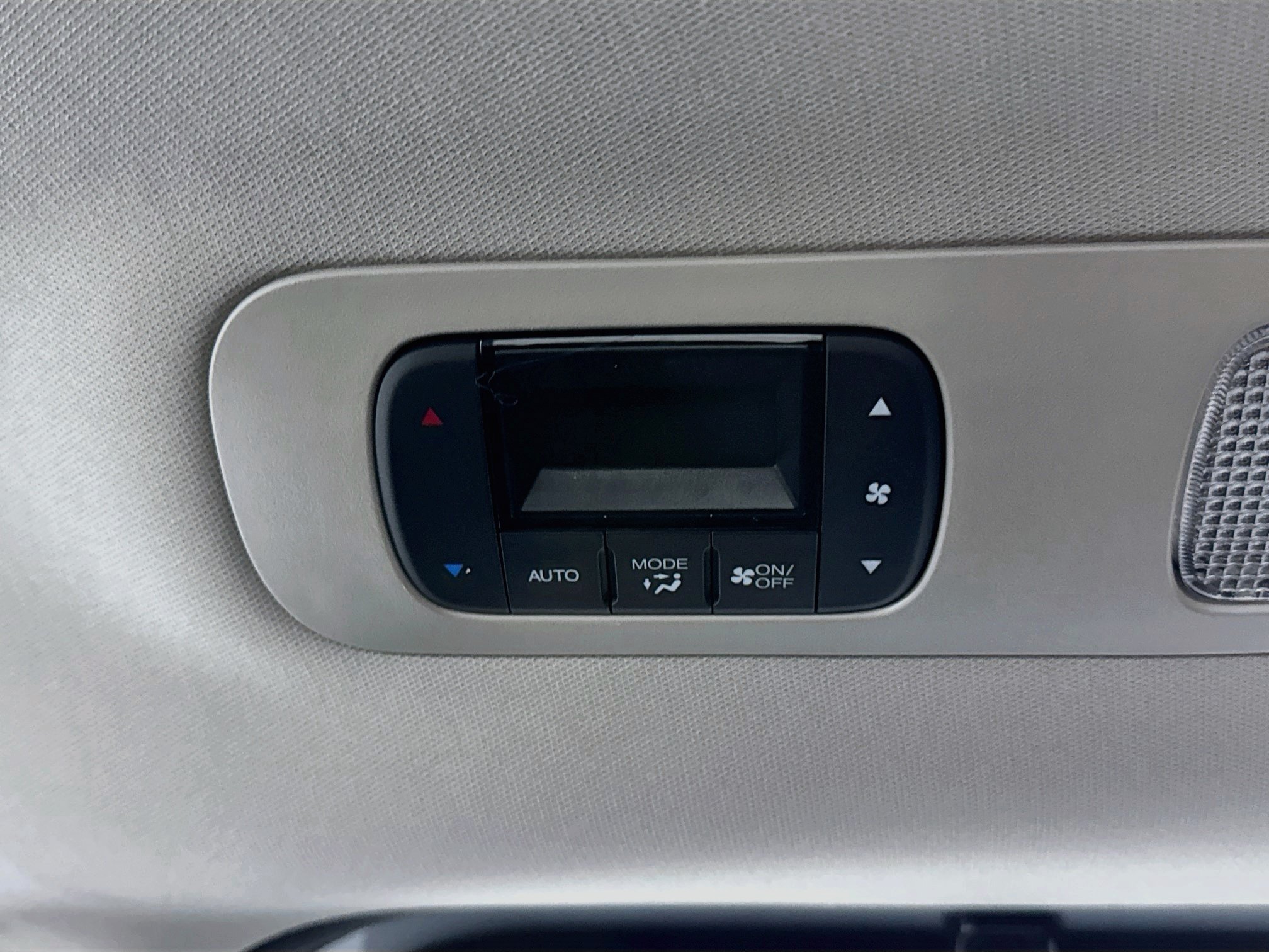Certified 2025 Honda Odyssey Touring image 27