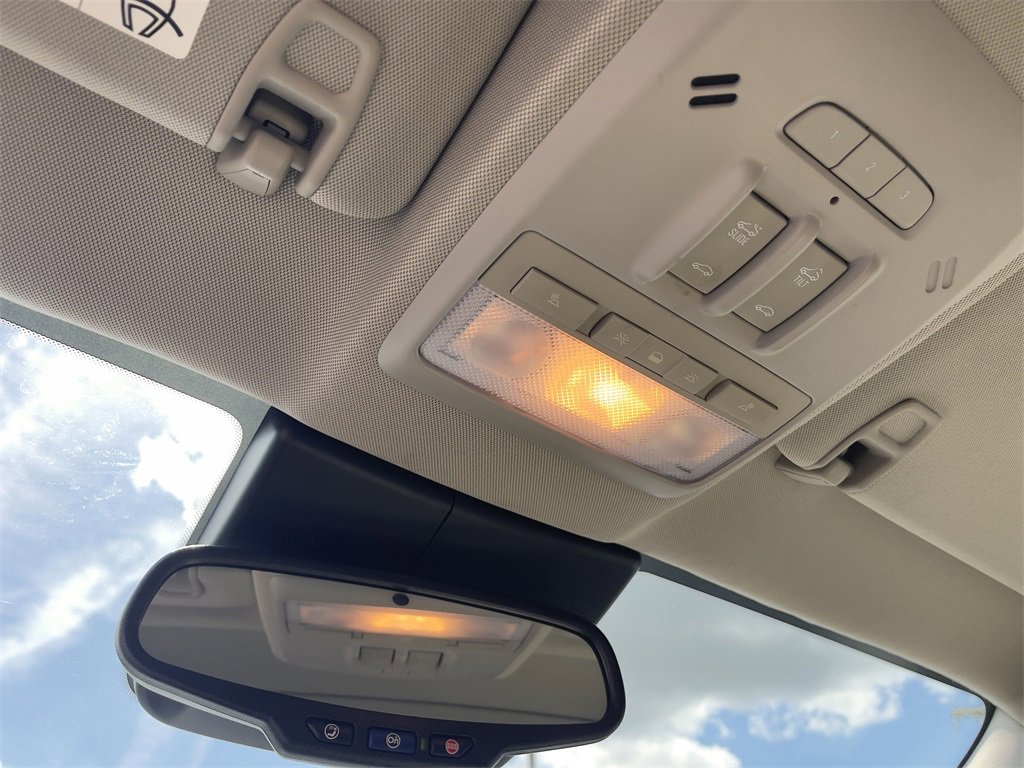 Used 2018 Buick Encore Premium w/ Experience Buick Package image 27