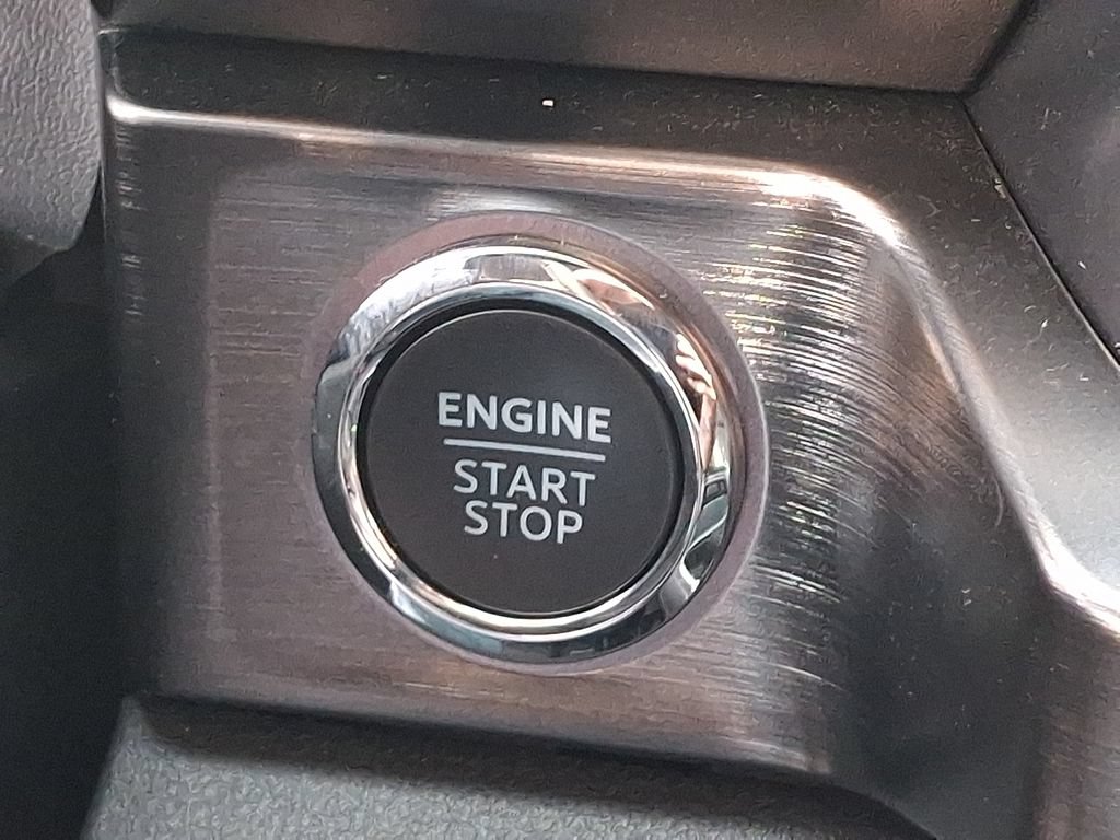 Used 2024 Ford F450 Lariat AWD/4WD image 25