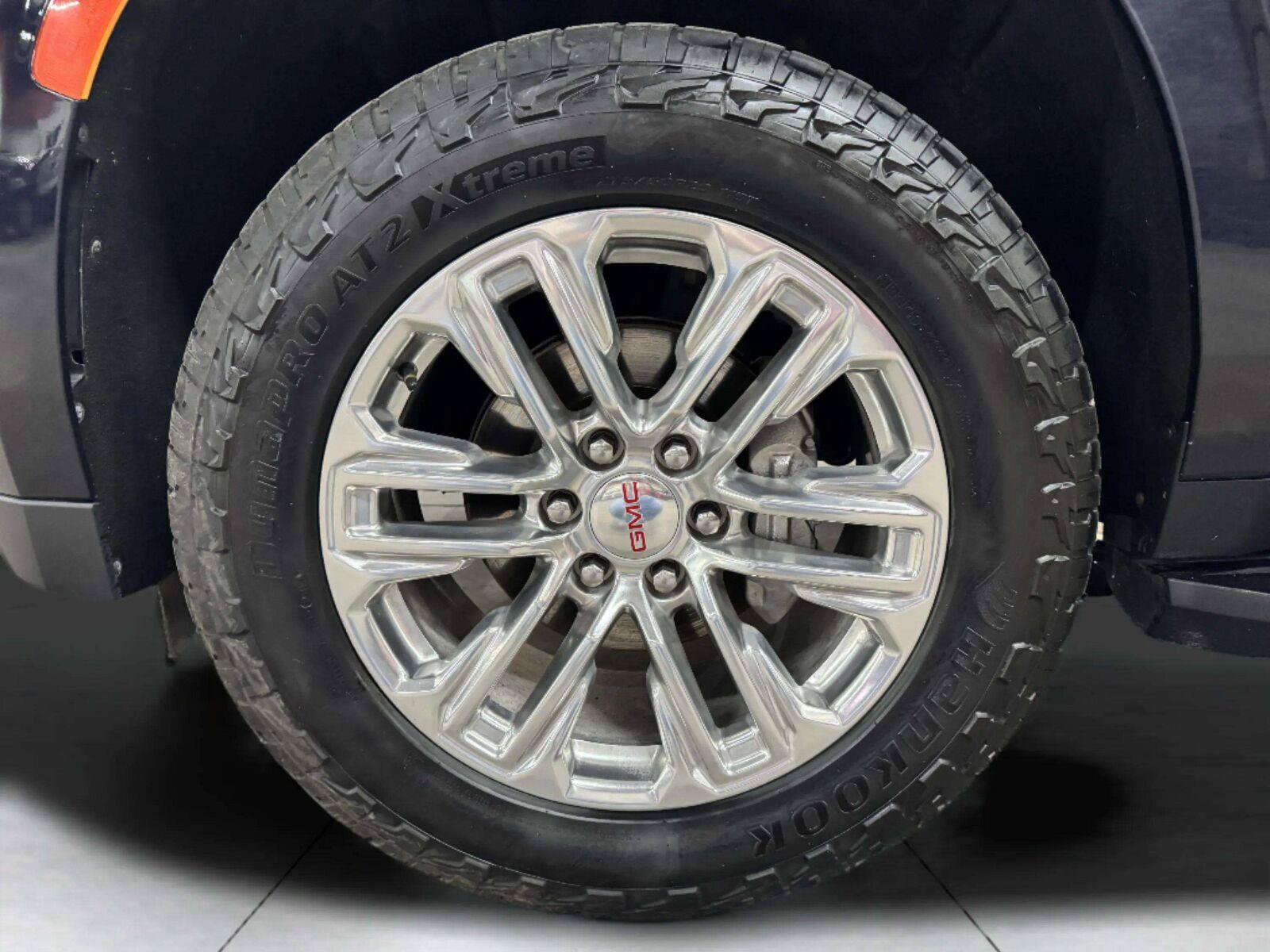 Used 2022 GMC Yukon SLT w/ SLT Luxury Package AWD/4WD image 69