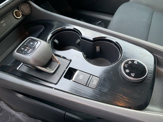 Used 2024 Nissan Rogue S image 29