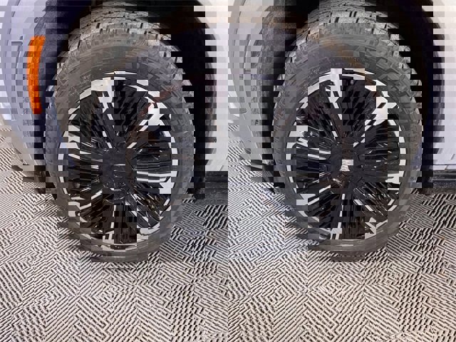 New 2025 Cadillac Escalade IQ Sport 2 image 39