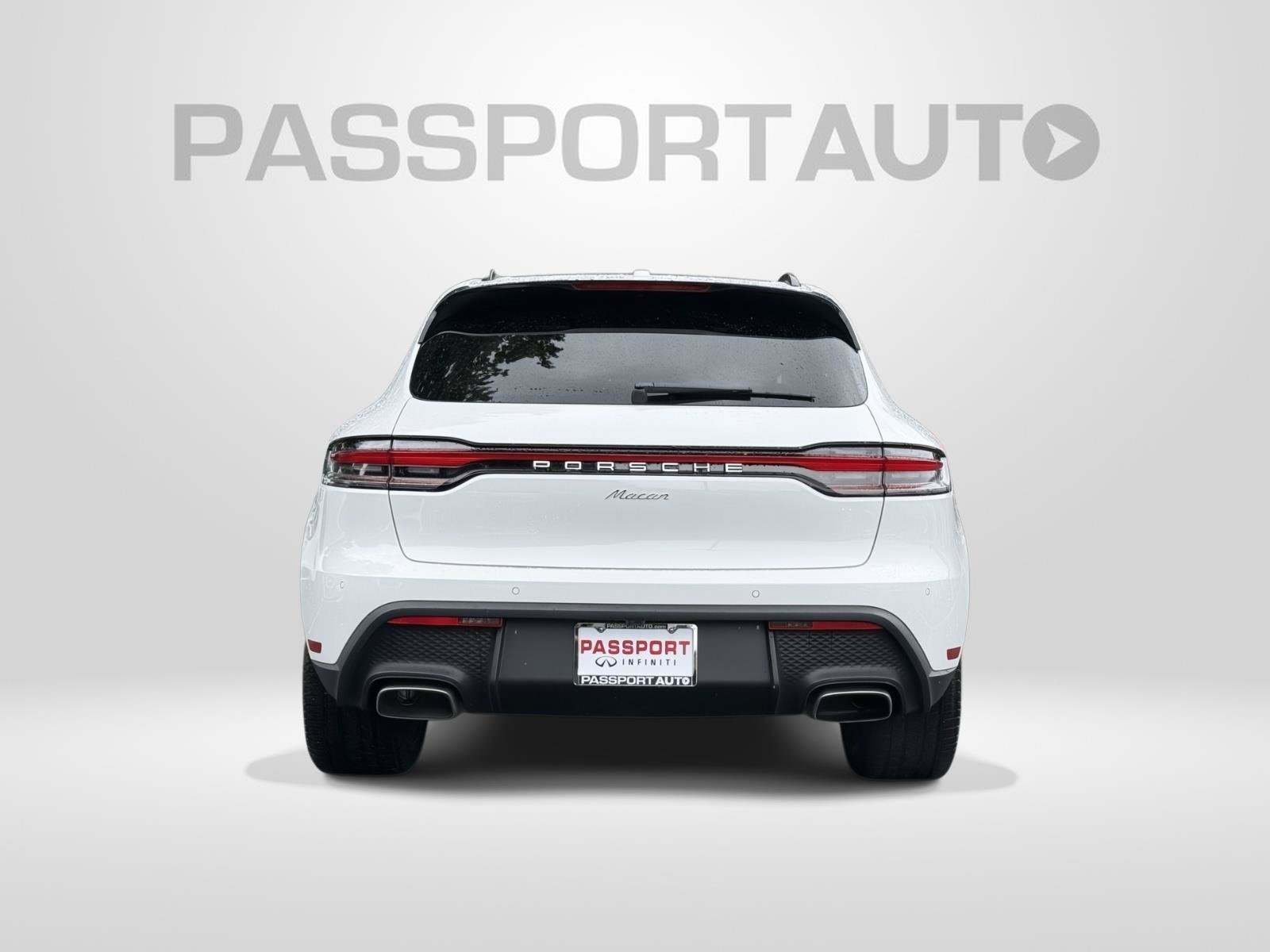 Used 2025 Porsche Macan AWD/4WD image 5