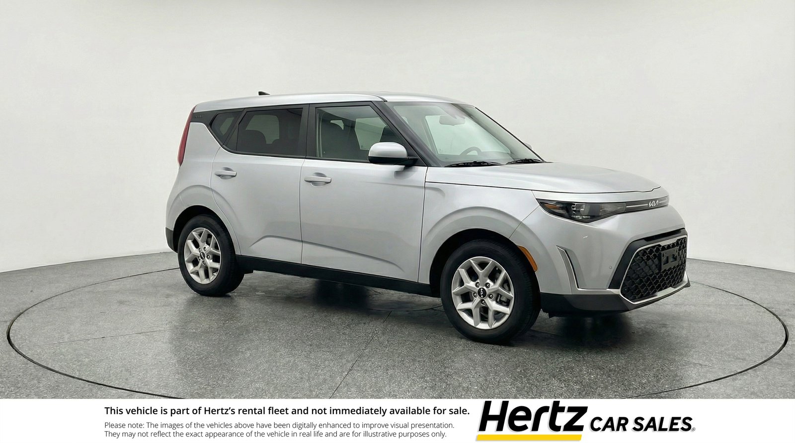 Used 2025 Kia Soul LX w/ LX Technology Package FWD image 1