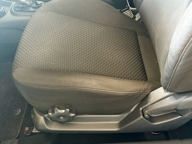 Used 2011 Hyundai Accent GL FWD image 18