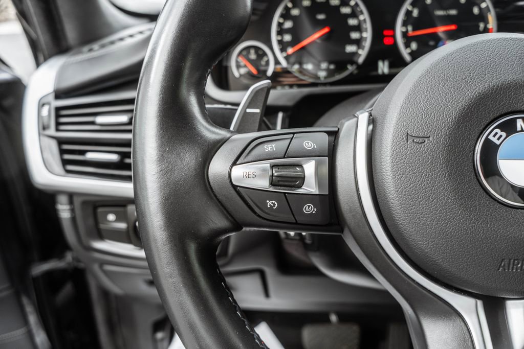 Used 2018 BMW X5 M image 24