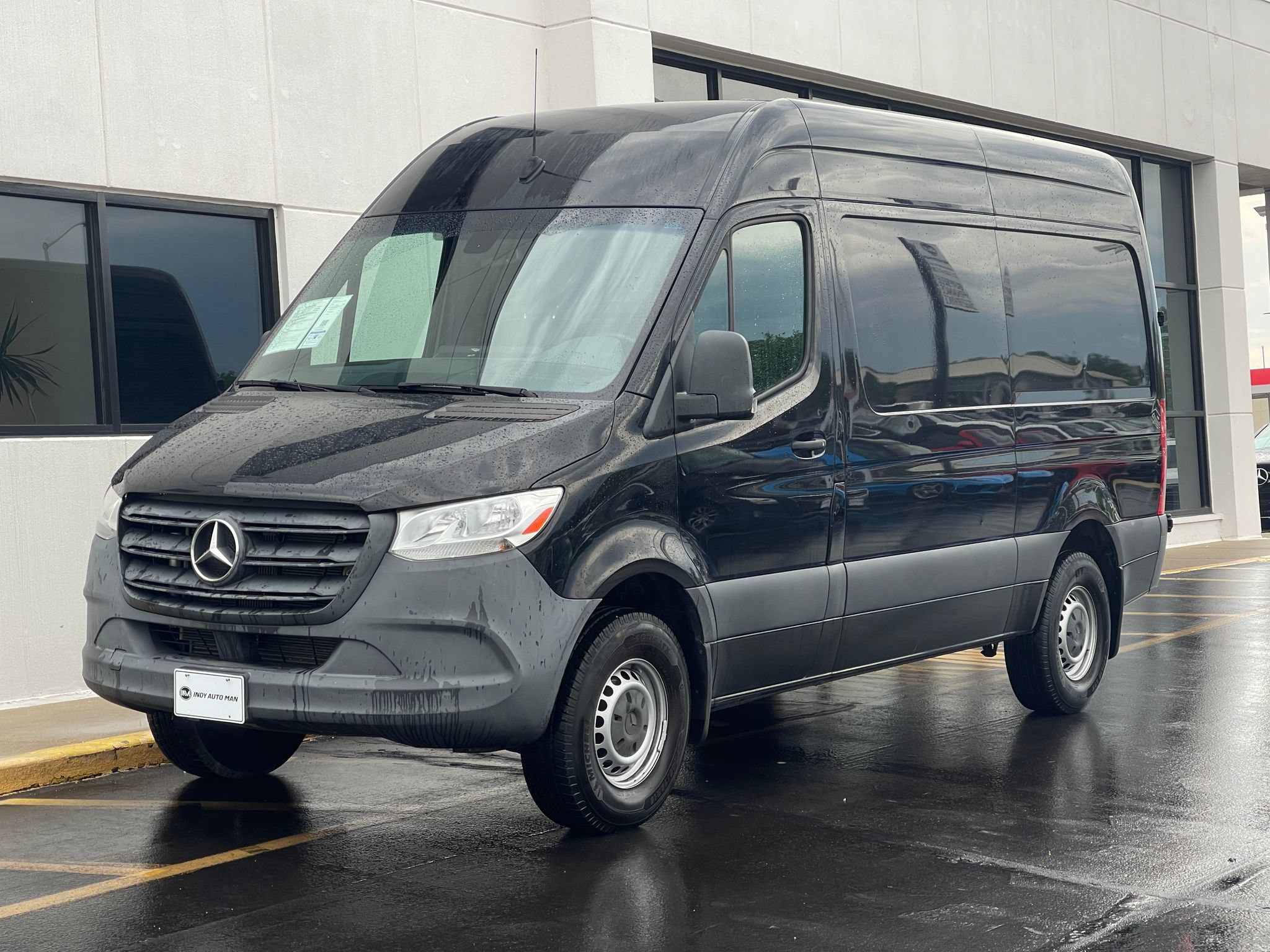 Used 2020 Mercedes-Benz Sprinter 2500 image 4