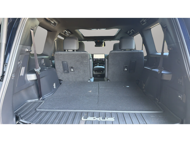 Used 2025 Lexus GX 550 w/ Accessory Package (2T) AWD/4WD image 26