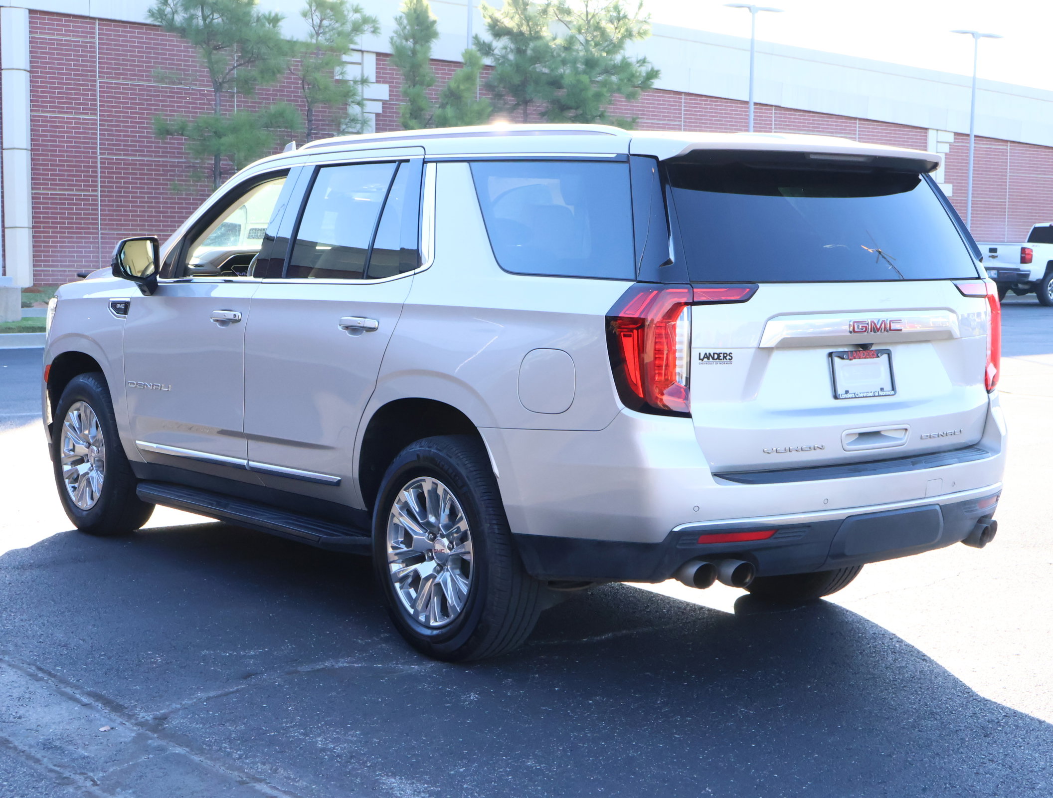Used 2021 GMC Yukon Denali image 7
