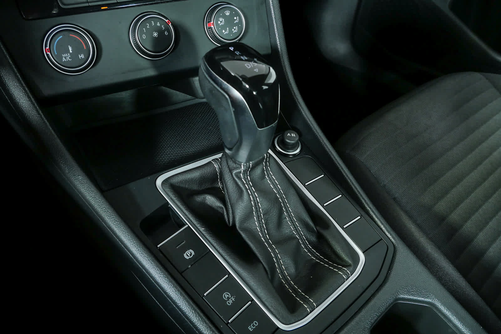 Certified 2024 Volkswagen Jetta S FWD image 19