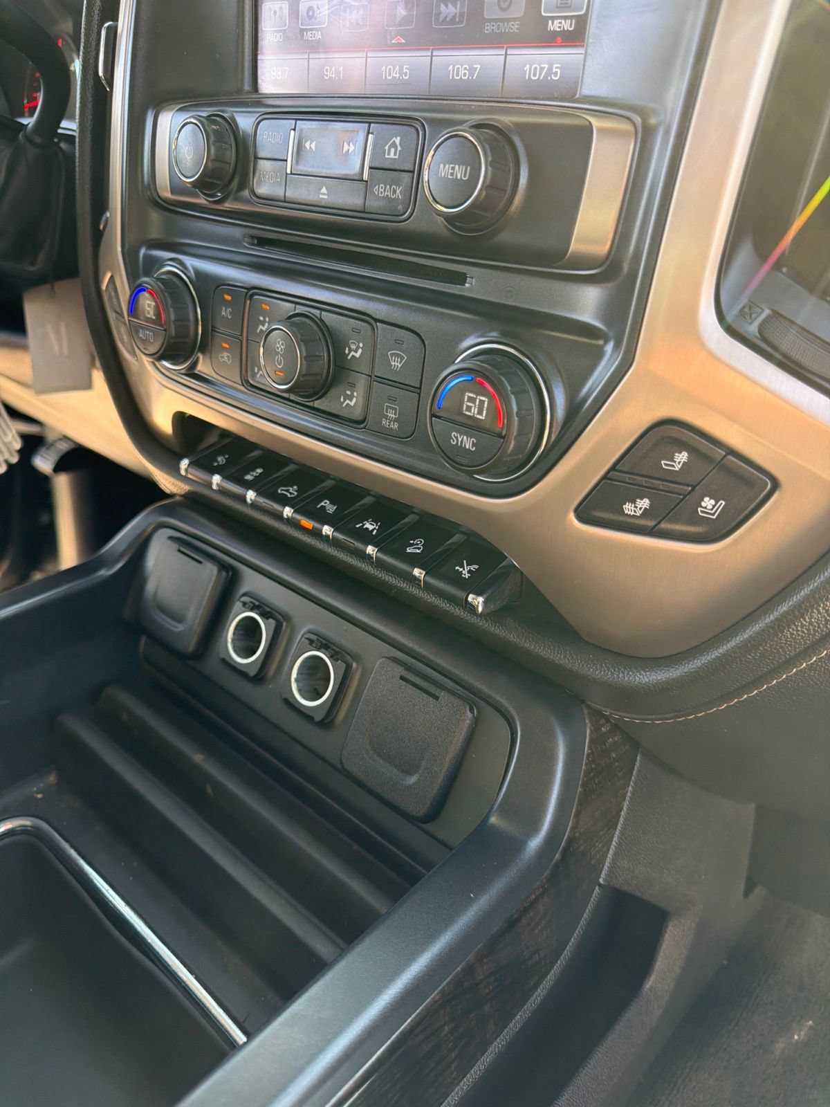 Used 2016 GMC Sierra 1500 Denali w/ Denali Ultimate Package AWD/4WD image 19