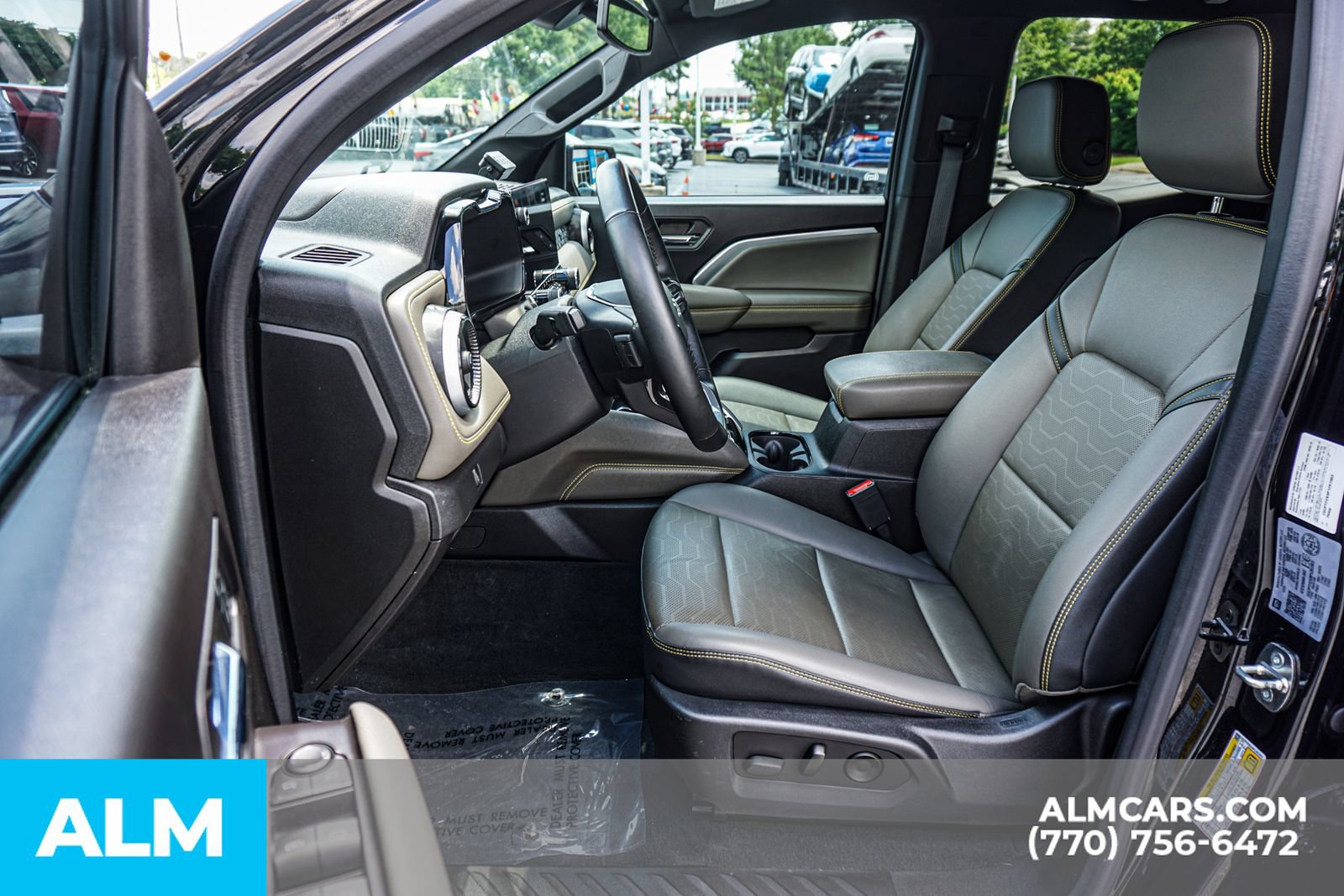Used 2023 Chevrolet Colorado ZR2 w/ ZR2 Convenience Package III AWD/4WD image 19