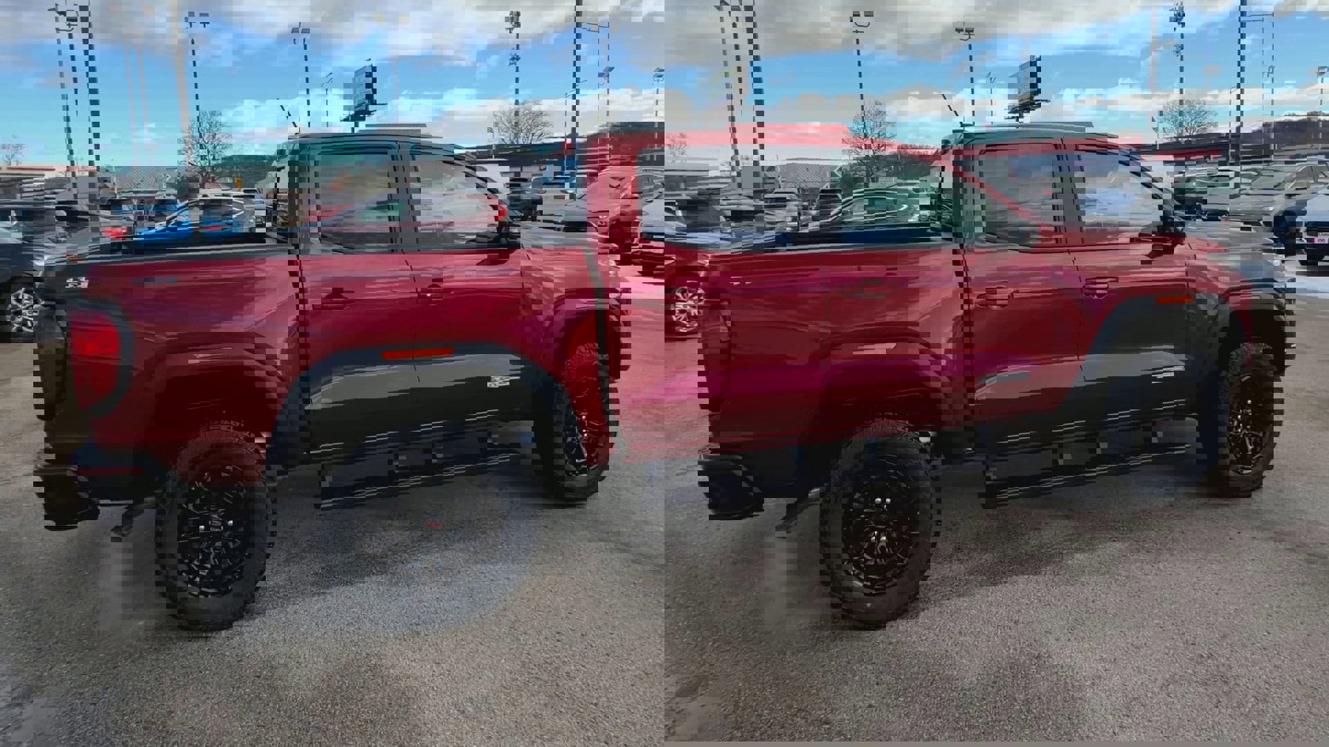 New 2026 GMC Canyon Elevation w/ Convenience Package image 9