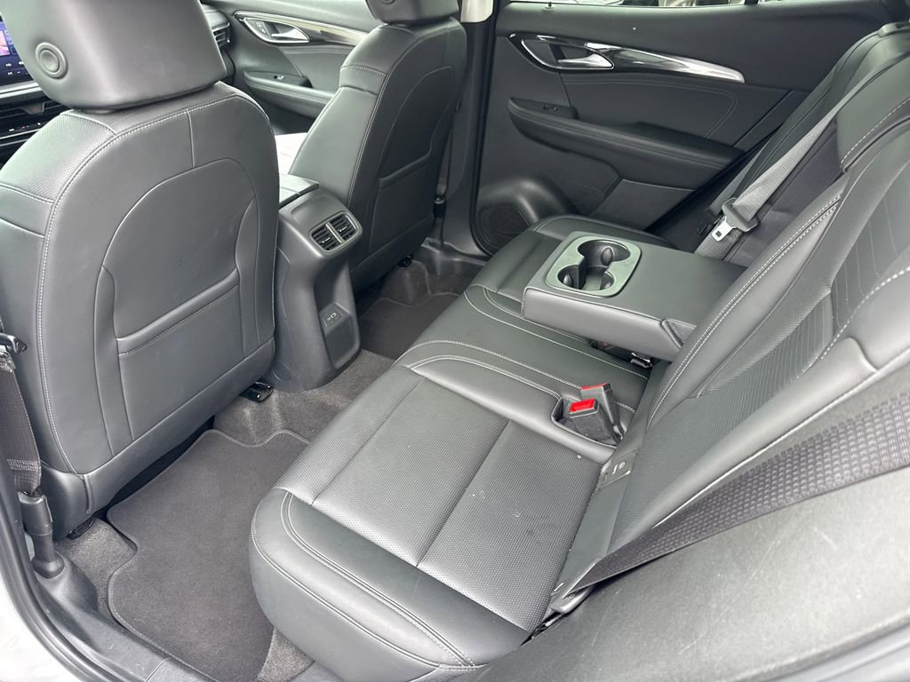Used 2025 Buick Envision Preferred image 20