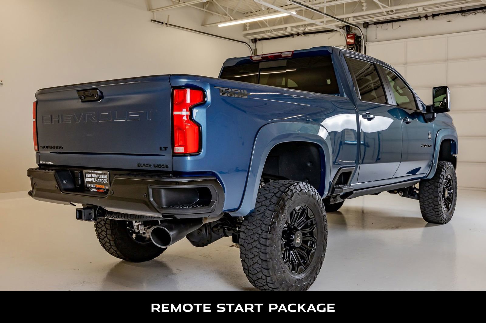Used 2025 Chevrolet Silverado 2500 LT w/ Trail Boss Package AWD/4WD image 9
