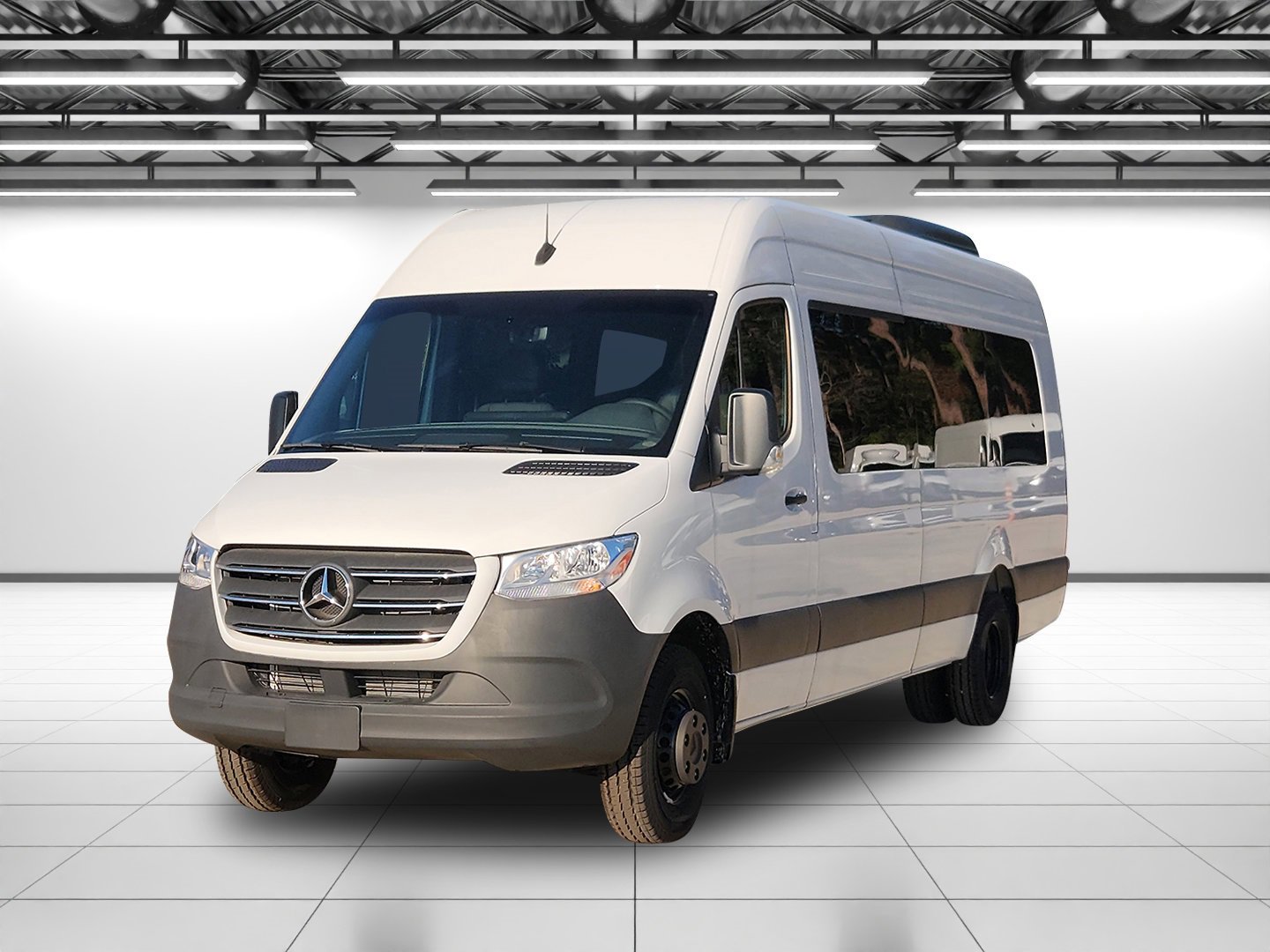 Used 2024 Mercedes-Benz Sprinter 3500 image 34