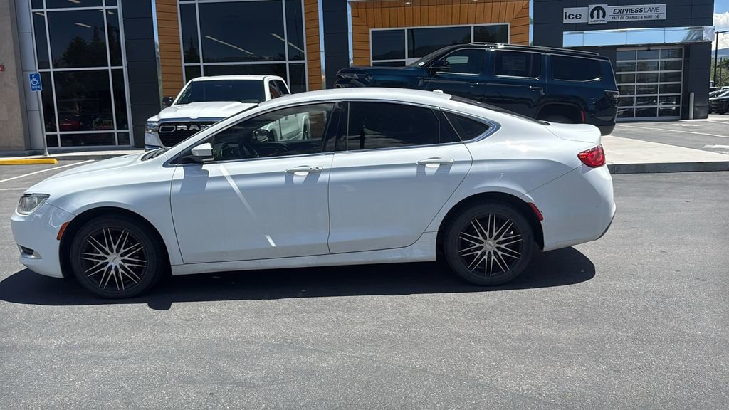 Used 2015 Chrysler 200 Limited w/ Convenience Group FWD image 8