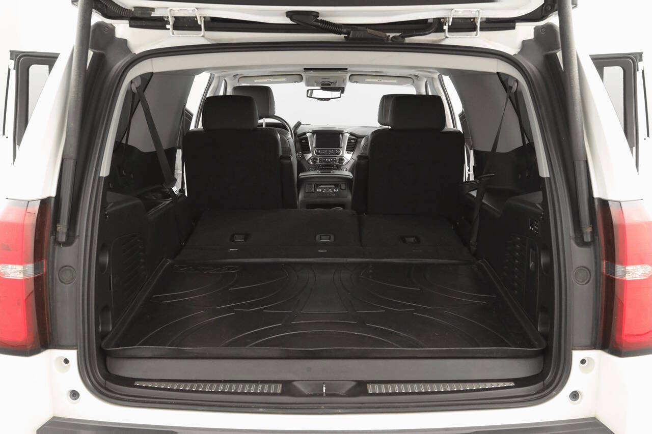Used 2017 Chevrolet Suburban LT w/ LT Signature Package image 26