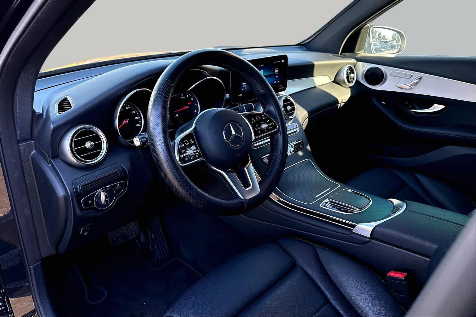 Used 2021 Mercedes-Benz GLC 300 image 17