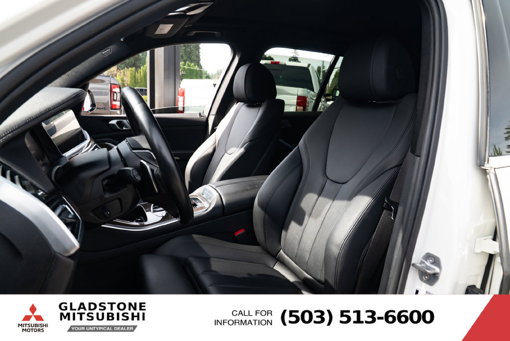 Used 2019 BMW X5 xDrive40i w/ Premium Package 2 AWD/4WD image 19