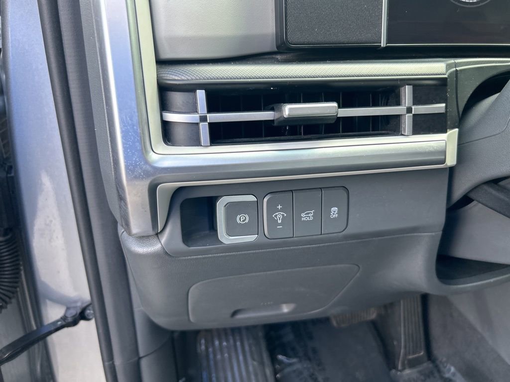 Used 2024 Hyundai Santa Fe SEL image 38