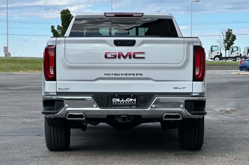 New 2026 GMC Sierra 1500 SLT w/ SLT Premium Plus Package AWD/4WD image 8