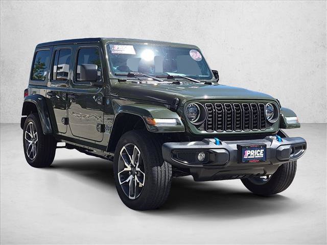 Used 2024 Jeep Wrangler Unlimited w/ LED Headlamp & Fog Lamp Group AWD/4WD image 3