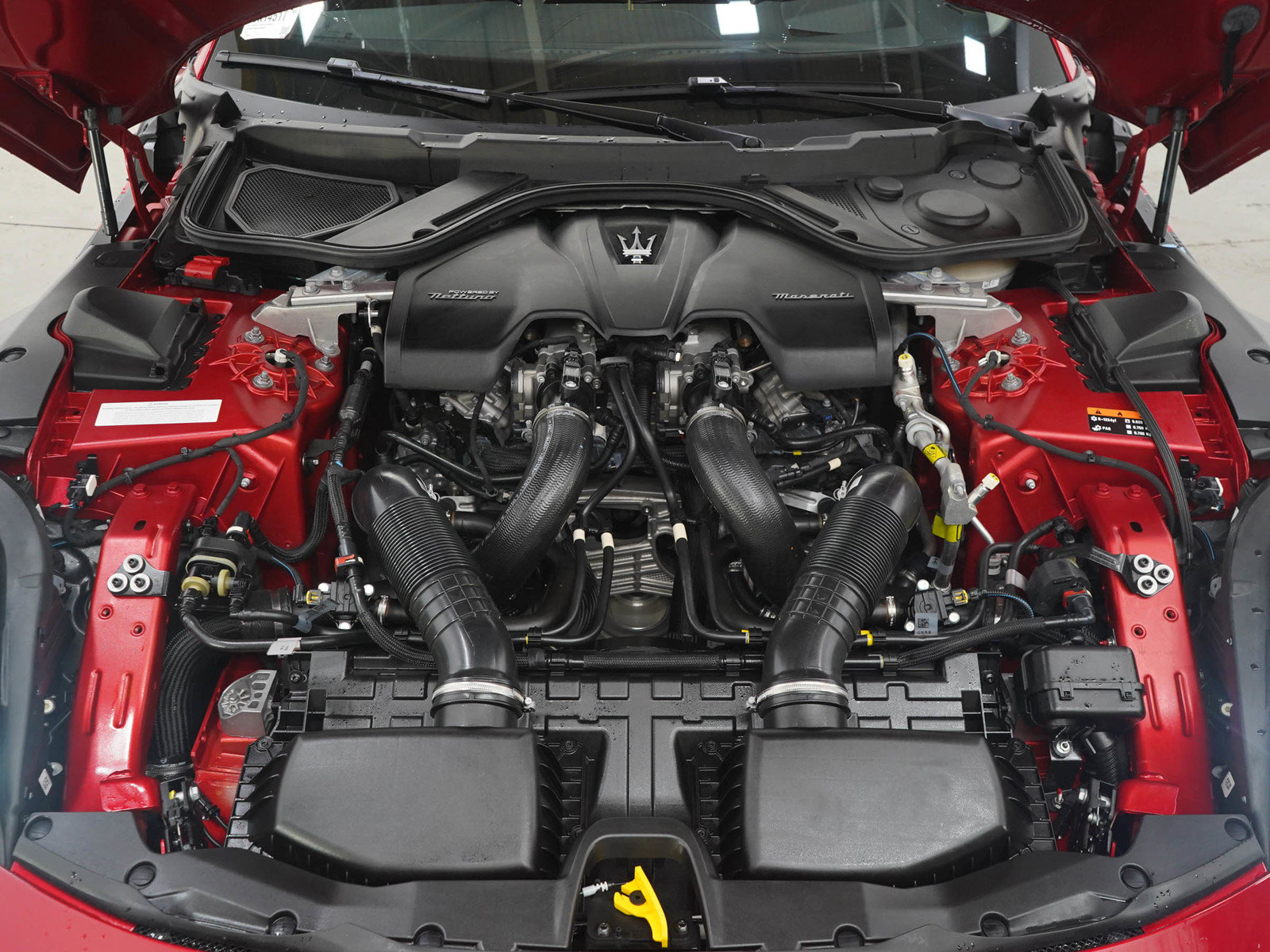 Used 2024 Maserati GranTurismo Trofeo AWD/4WD image 24