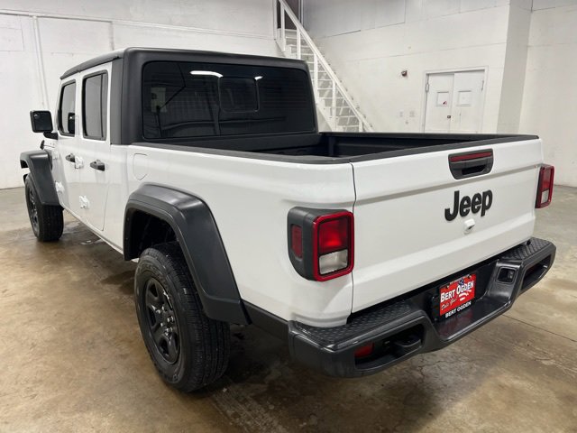 Used 2024 Jeep Gladiator Sport image 7
