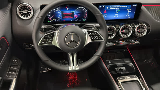 Used 2026 Mercedes-Benz GLA 250 4MATIC image 25