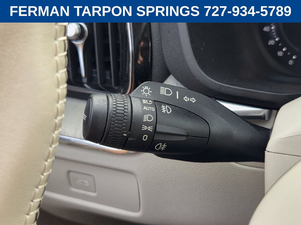 Certified 2024 Volvo XC60 B5 Plus w/ Protection Package Premier AWD/4WD image 30