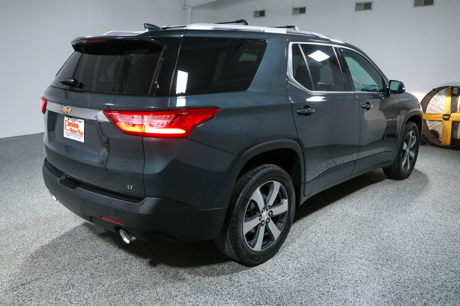 Used 2018 Chevrolet Traverse LT FWD image 7
