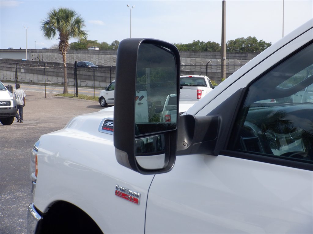 Used 2021 RAM 3500 Tradesman w/ Chrome Appearance Group AWD/4WD image 24