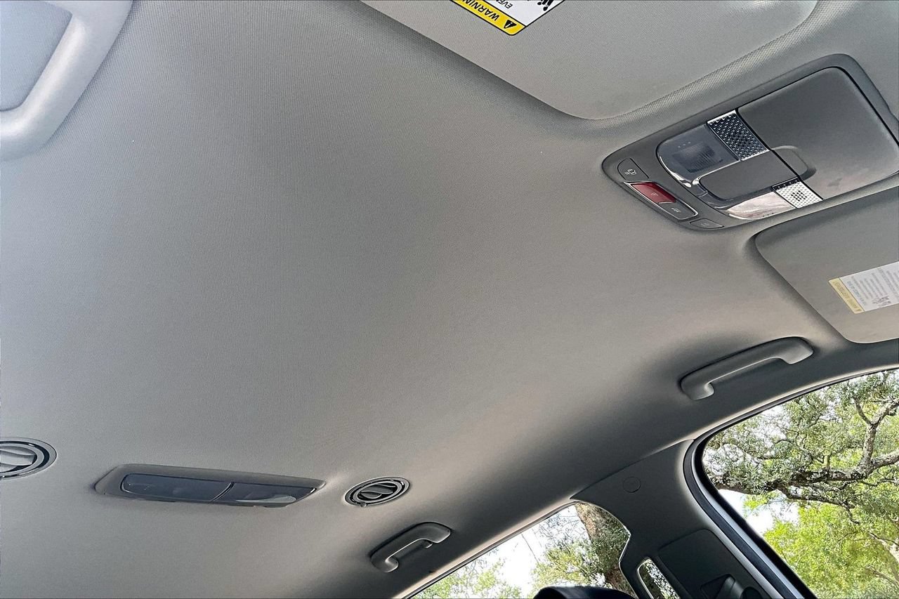 Used 2024 Kia Telluride S AWD/4WD image 27