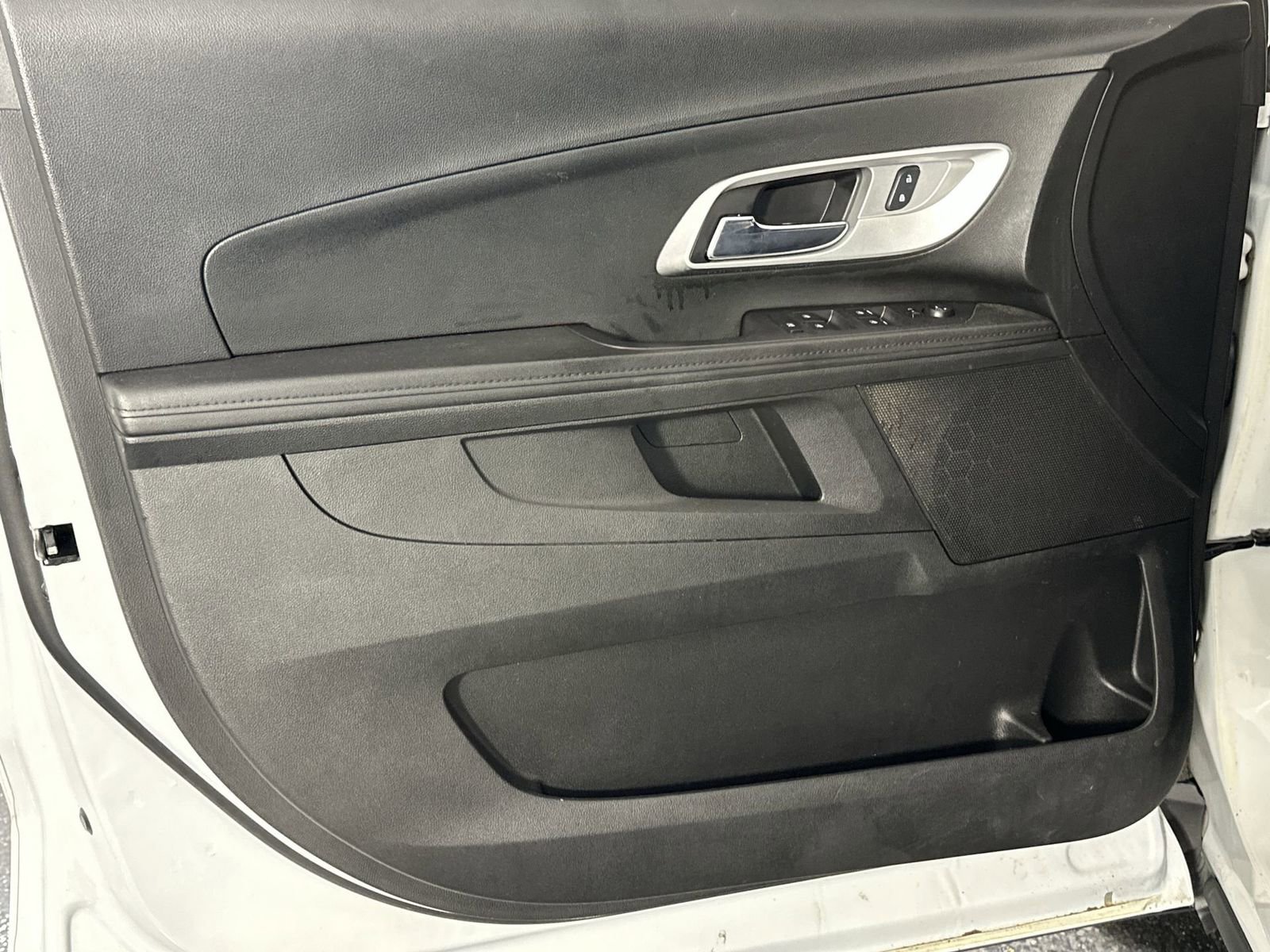 Used 2017 Chevrolet Equinox LT w/ Convenience Package FWD image 28