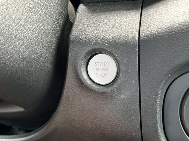 Used 2022 Nissan Frontier SV w/ Technology Package RWD image 33