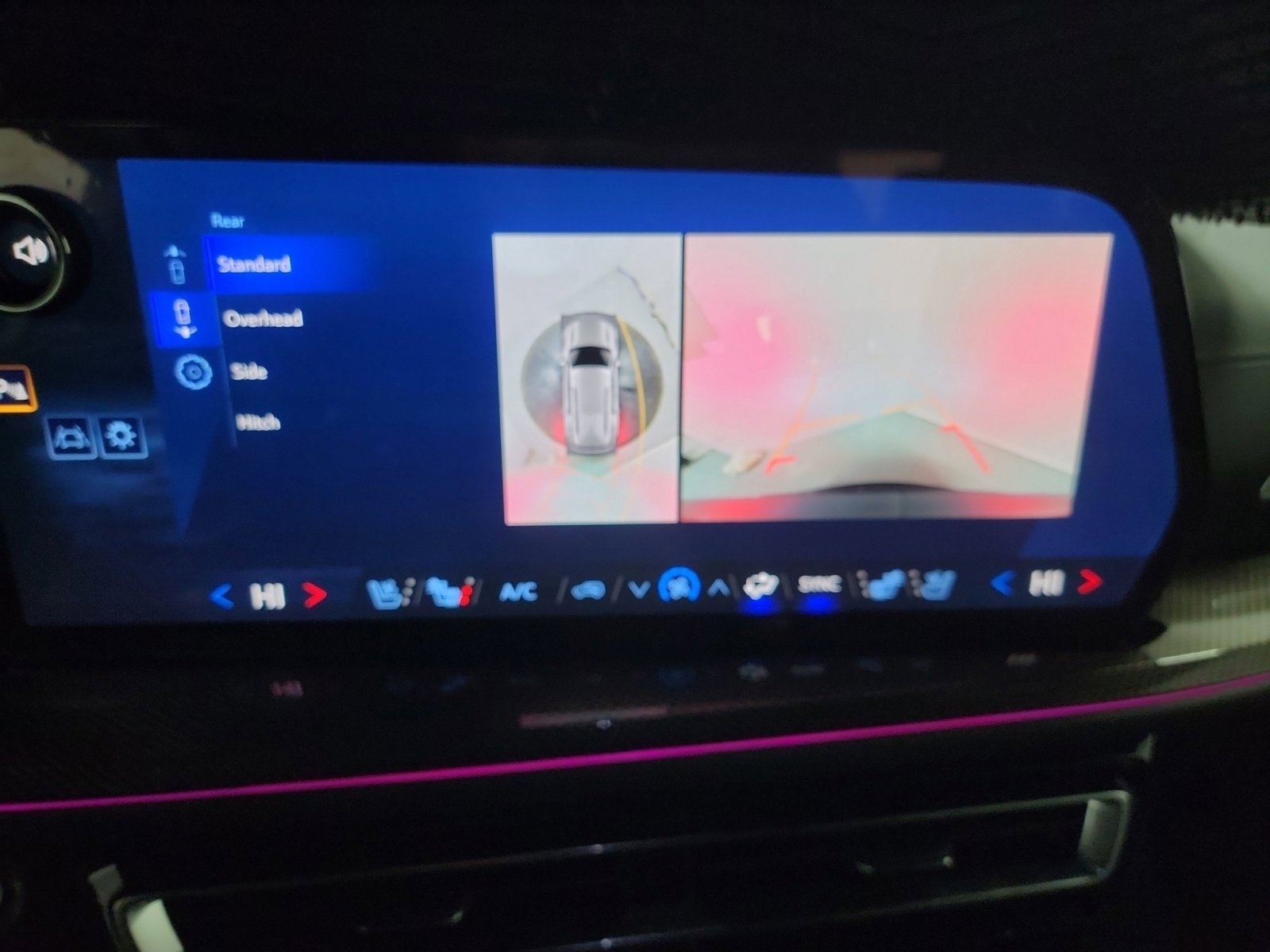 Used 2025 Chevrolet Traverse High Country image 23